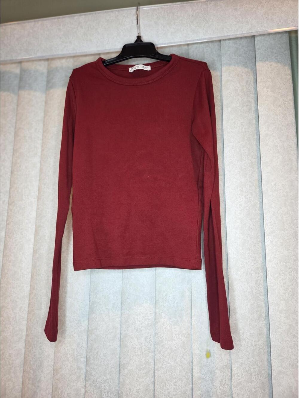 Zara Burgundy Long Sleeve Crew Neck Top Size M